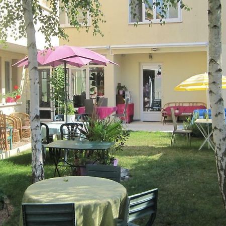 Maison Saint Louis Парай-ле-Мониал Екстериор снимка
