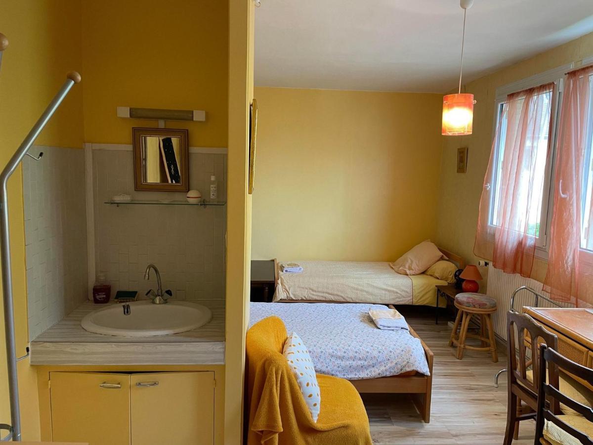 Maison Saint Louis Парай-ле-Мониал Екстериор снимка